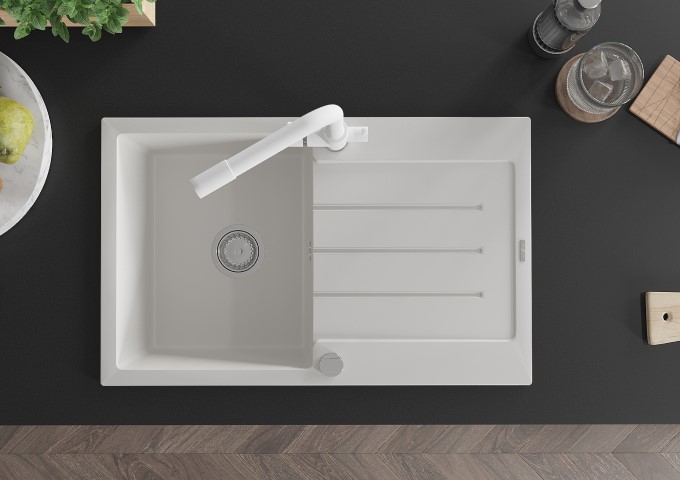 Vita köksblandare med utdragbar pip