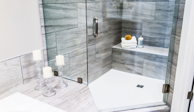 Vilken duschkar ska man välja - grund eller djup?