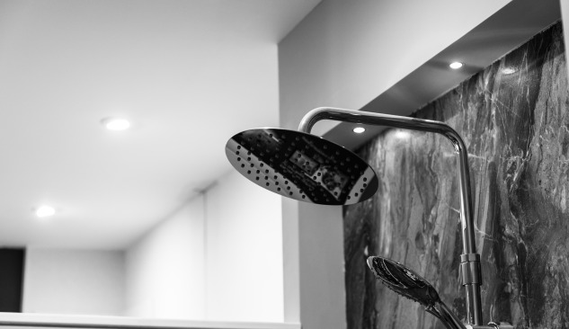 Svartvit inredning i ditt badrum