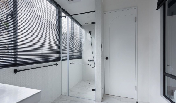 Duschkabin eller linjeavlopp?