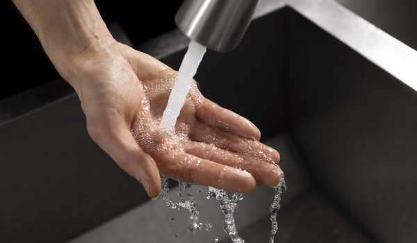 Hur man reparerar en läckande kran