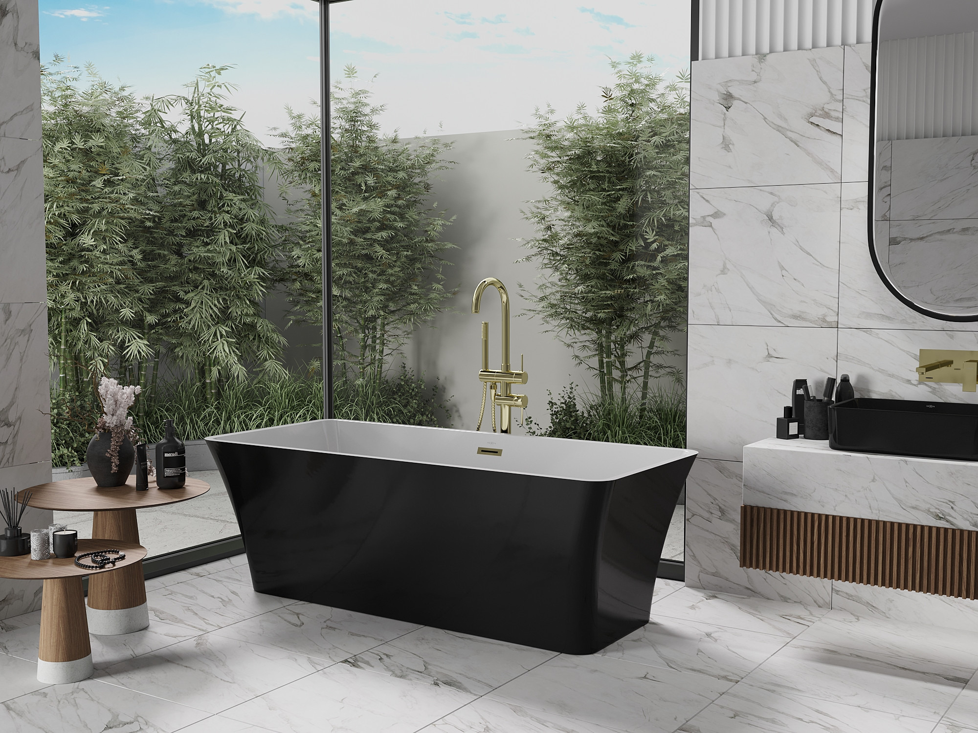 Kombination av svart och guld i ett marmorbadrum