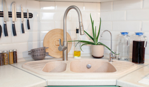 Hörndiskbänk i köket - är den praktisk?