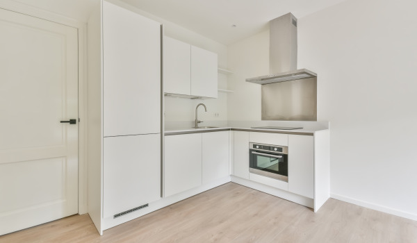 Hur möblerar man ett kök i en lägenhet?