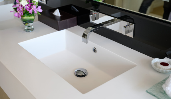 Propp till handfat med eller utan bräddavlopp?