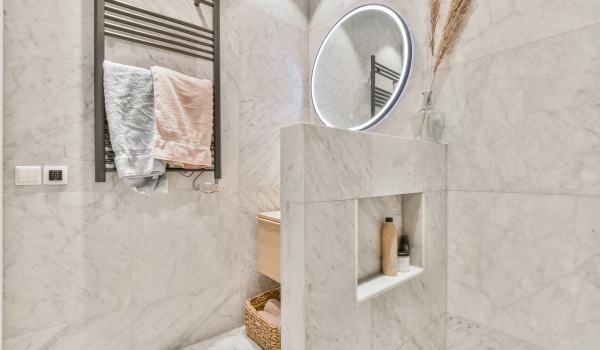 Skador på plattor - hur man döljer en sprucken platta