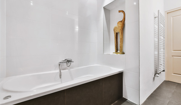 Hur man bygger in ett rektangulärt badkar?